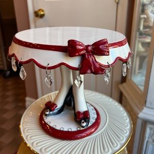 Cake stand